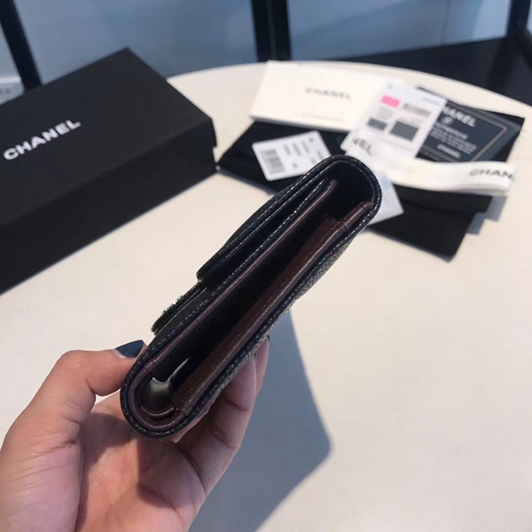 シャネル財布細部ディテール